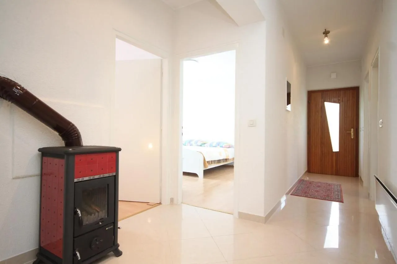 Apartments With A Parking Space Opatija - Pobri, Opatija - 7918 Volosko